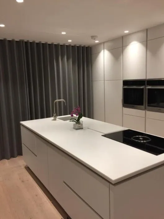 Corian-Pure-White-Worktop-529x705