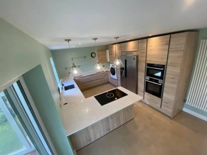 modern-kitchen-installation-705x529